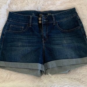 Junior SO Shorts sz 15